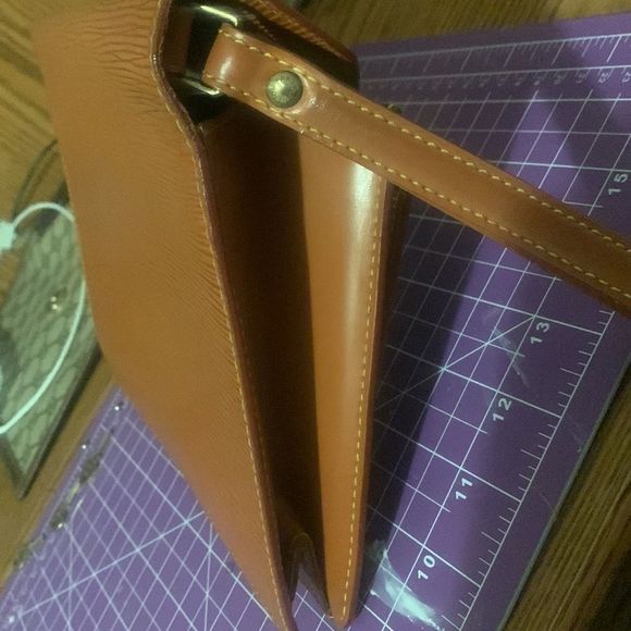 1 hr sale only Authentic Louis Vuitton clutch on Mercari Jewelsofava - Picture 12 of 16